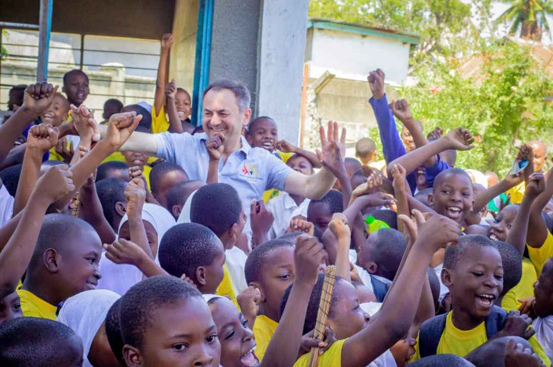 Stiftung fördert Bildung in Afrika und Wien