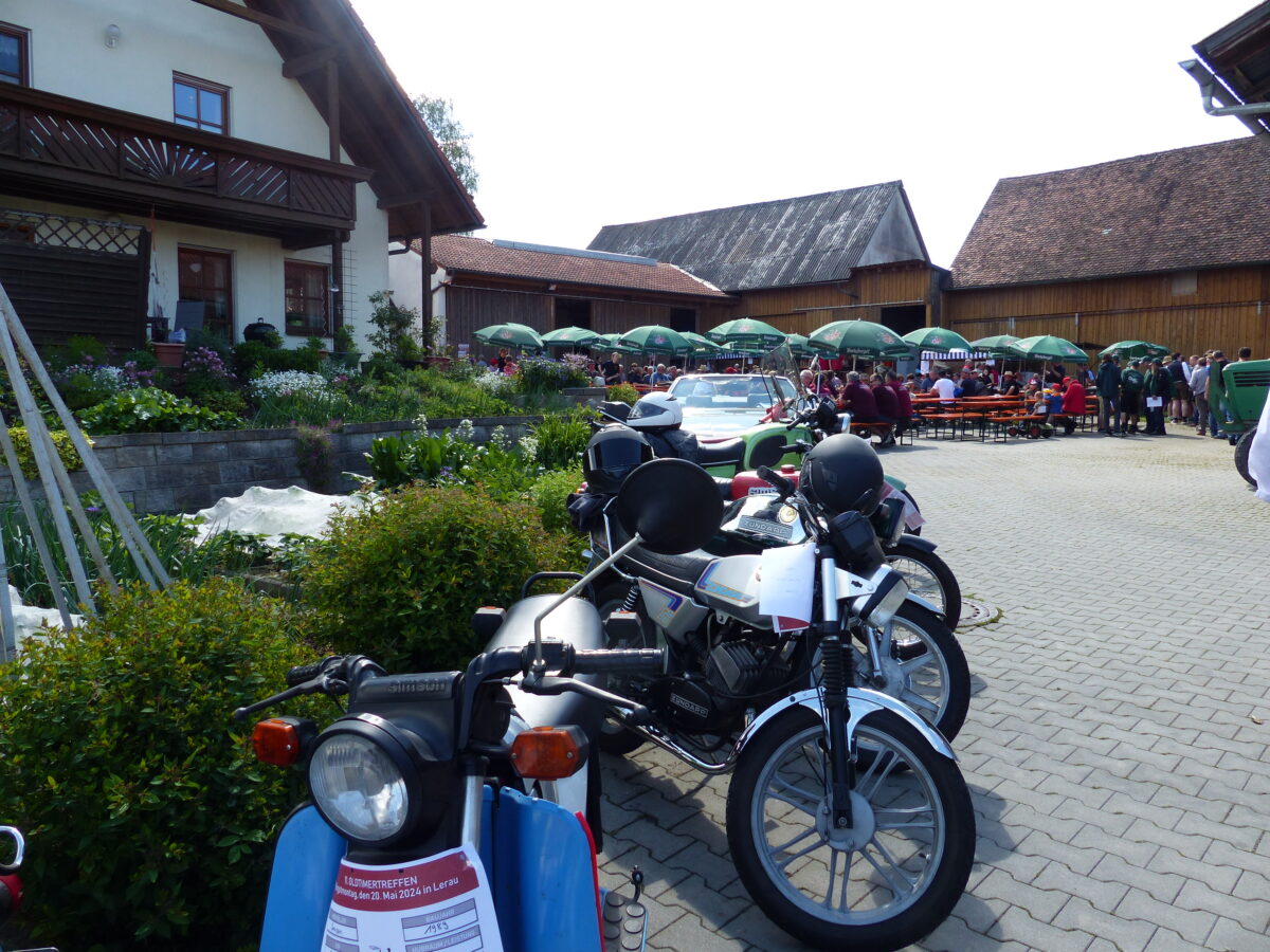 Oldtimertreffen in Lerau begeistert Jung und Alt