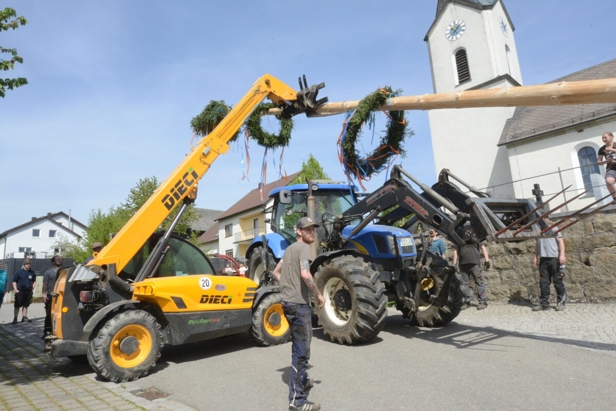 Maibäume: Jede Menge los in und um Pleystein