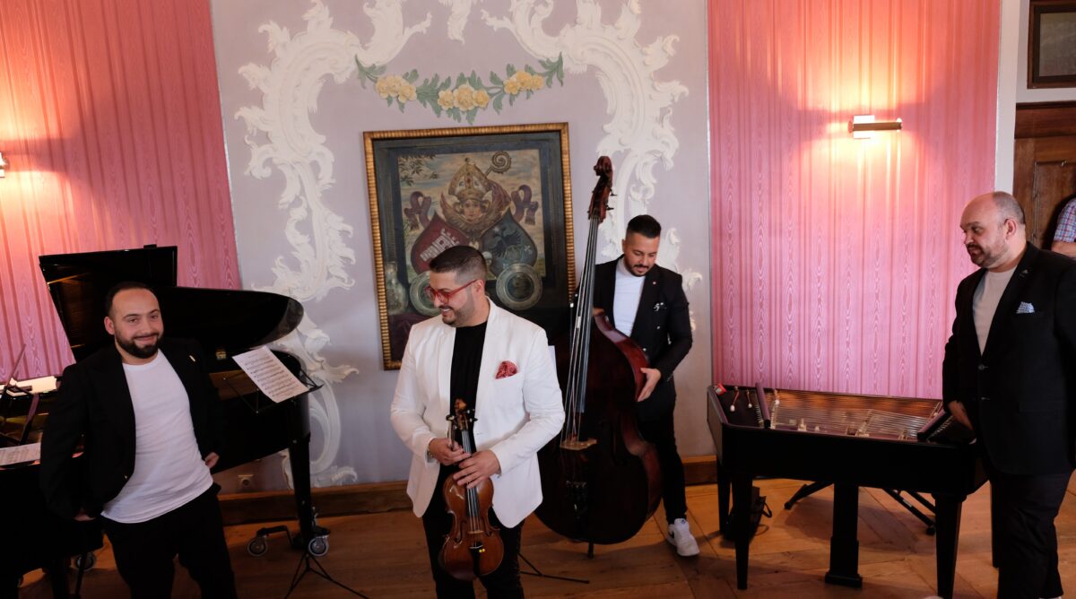 Sárközi & Gypsy Kapelle begeistert in Speinshart mit Roma-Musik