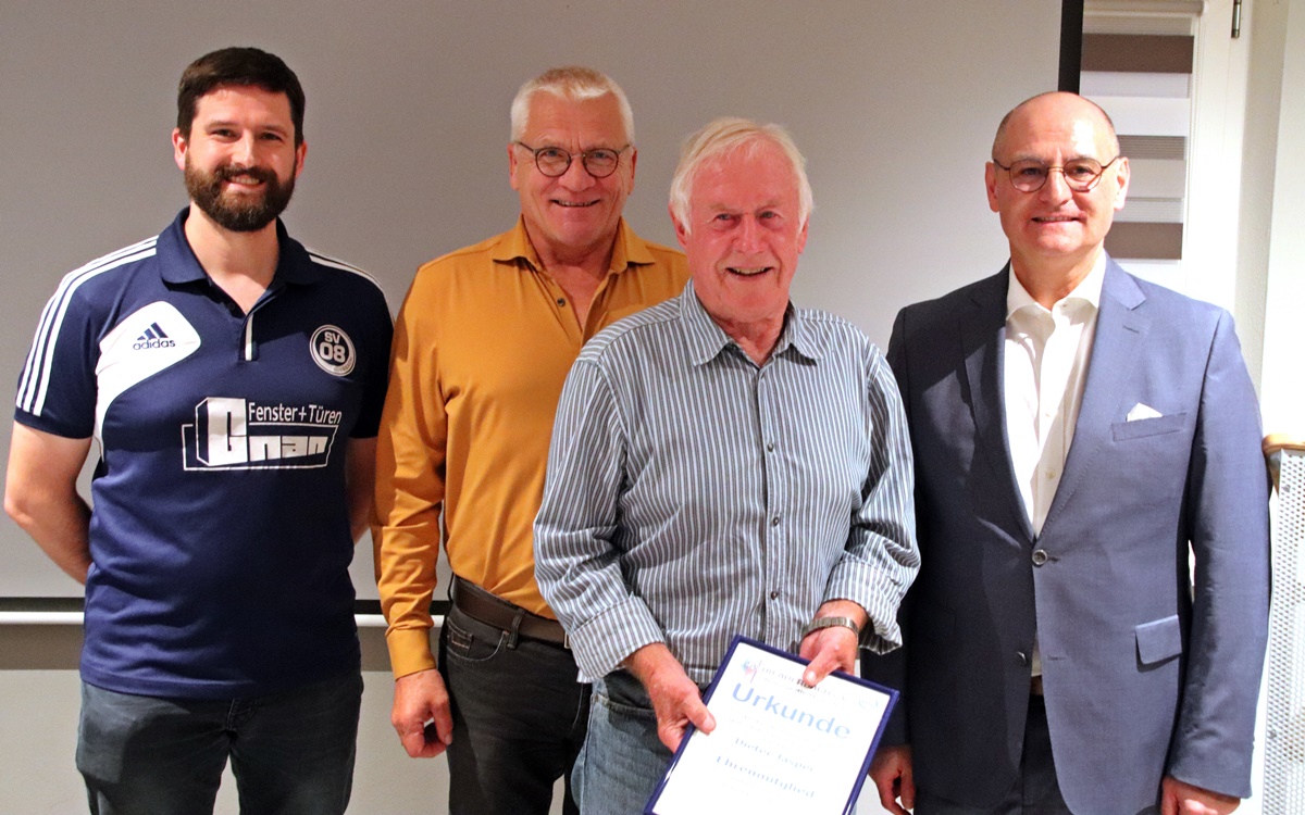 Trotz Abstiegsangst der Fußballer: Der SV 08 Auerbach rudert in ruhigen Gewässern