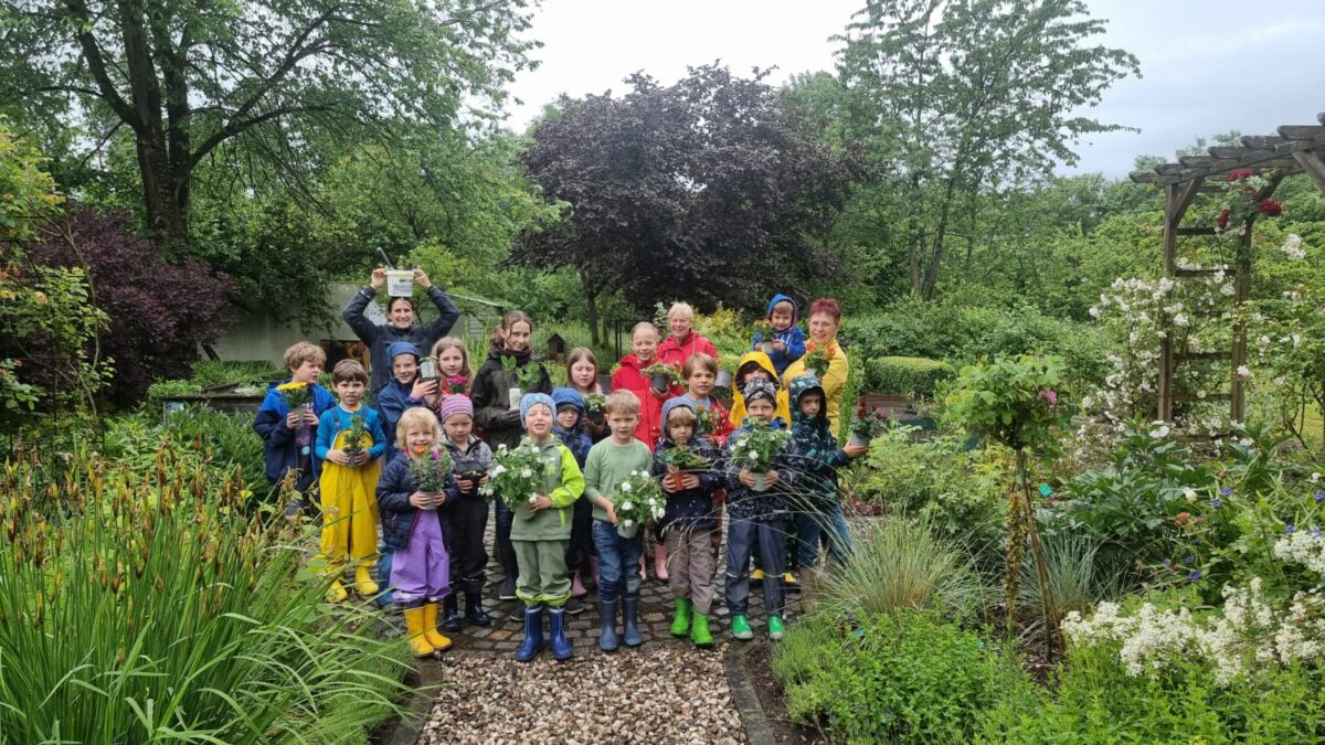 Gartenfreude in Weiden mit Kuchen und Wissen