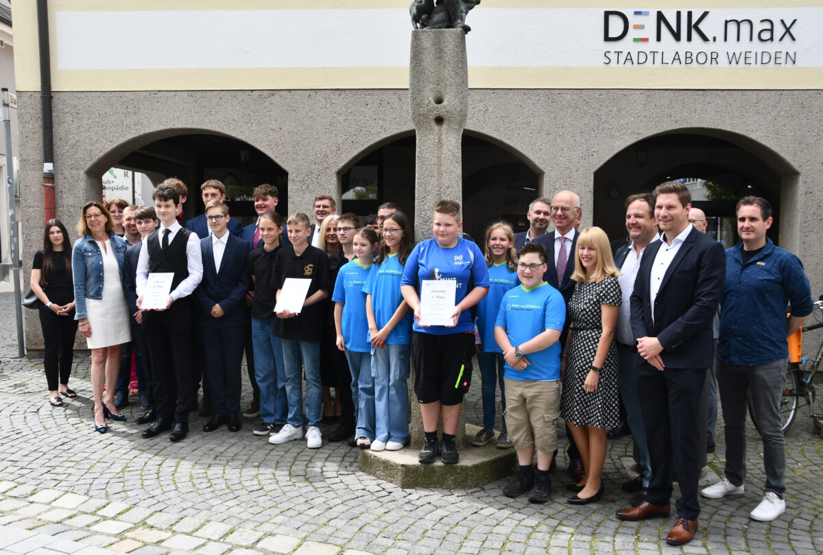 Stolze Gewinner des Wirtschaftsjunioren-Wettbewerbs „MINT Sprint“
