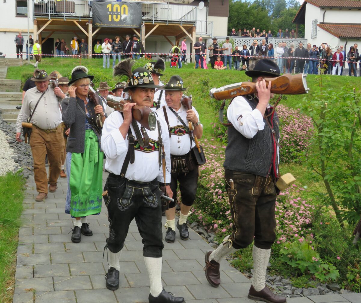 Seit 100 Jahren wird scharf geschossen