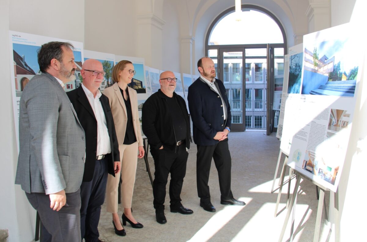 Ausstellung zum BDA Regionalpreis Niederbayern-Oberpfalz im Landratsamt