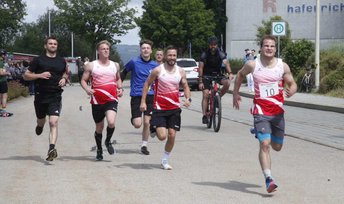 Landkreislauf Schwandorf ein großes Fest für Sportler und Helfer