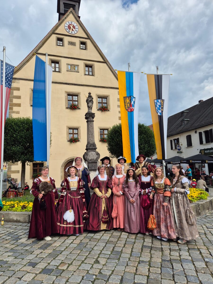Festspielensemble reist zum Nordgaufestzug nach Grafenwöhr