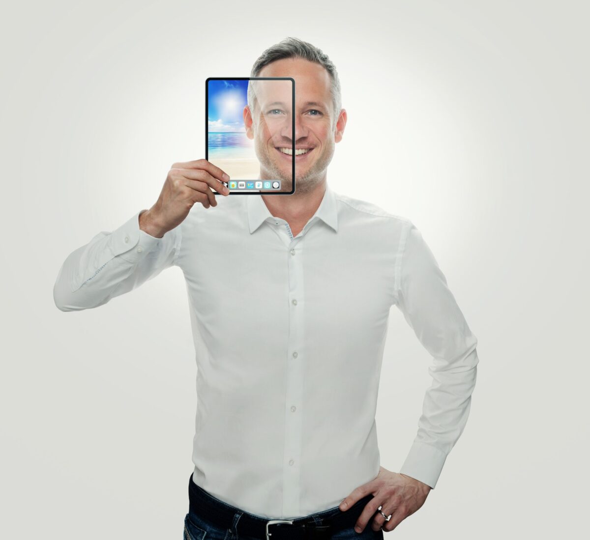 Ein echter Volltreffer: iPad-Magier Simon Pierro kommt nach Schwandorf
