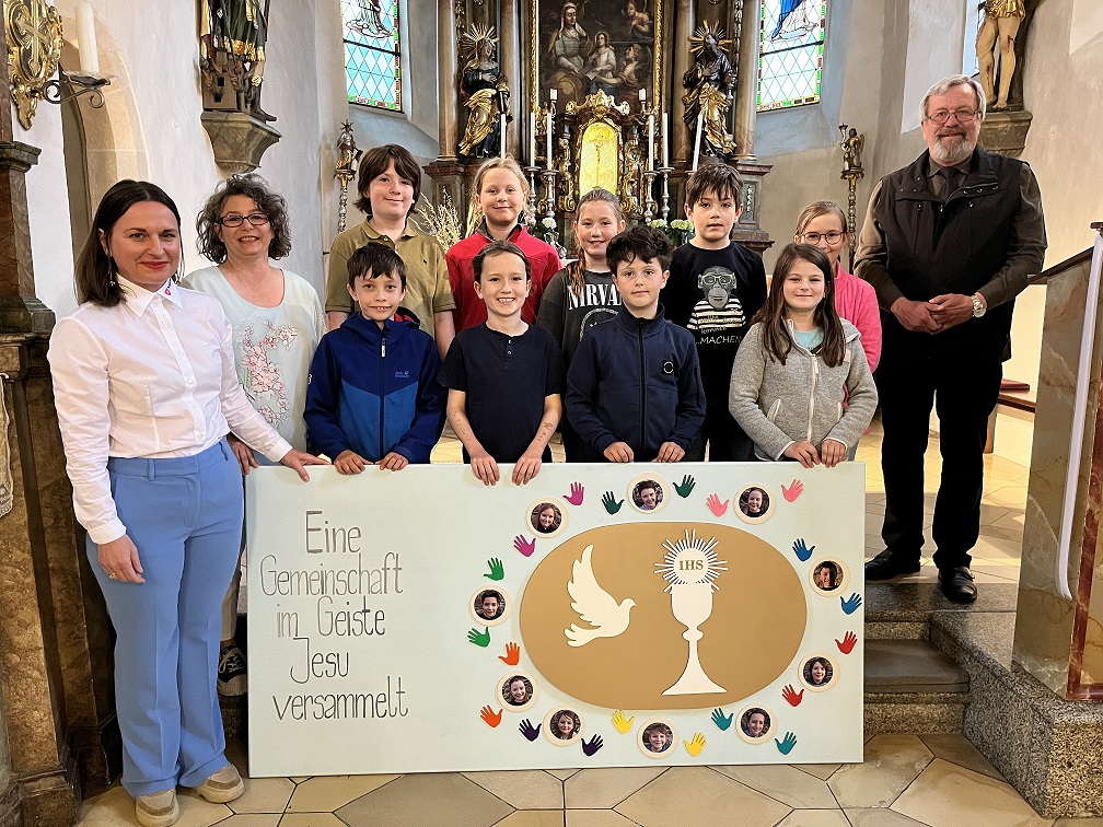 Kommunionkinder spenden 350 Euro an Malteser