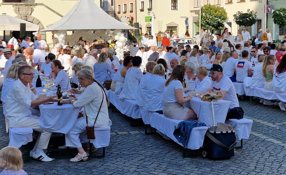Weidens gute Stube präsentiert sich ganz in Weiß