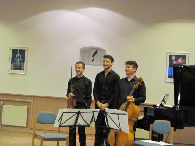 Harmonische Klänge im Pressather Pfarrsaal