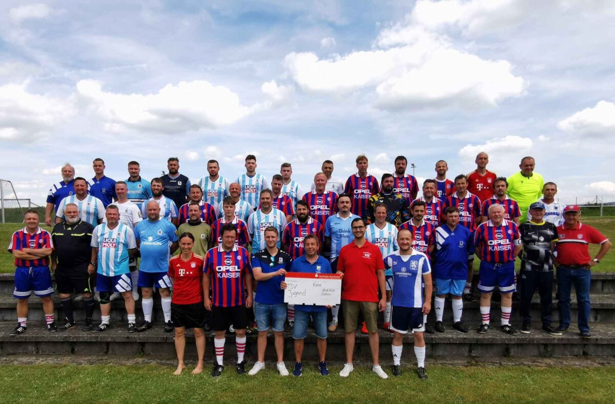 Eslarner Fanclubs spielen für guten Zweck