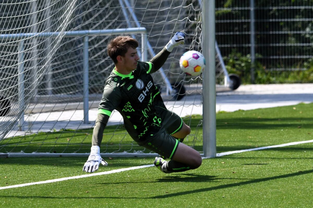 „Elfmeterkiller“ Nico Magdeburg entscheidet Spiel um Platz fünf für die SpVgg SV Weiden