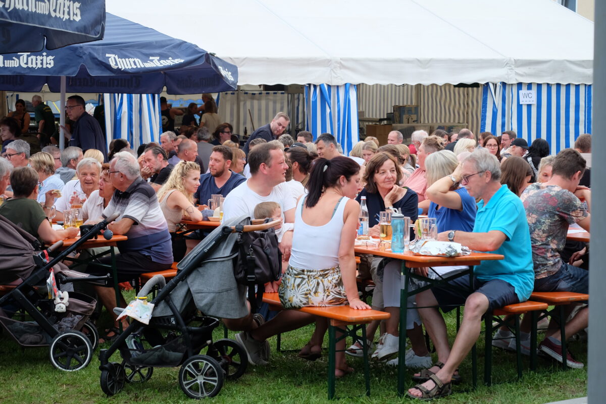 Heiß, heißer, Fischerfest in Etzenricht