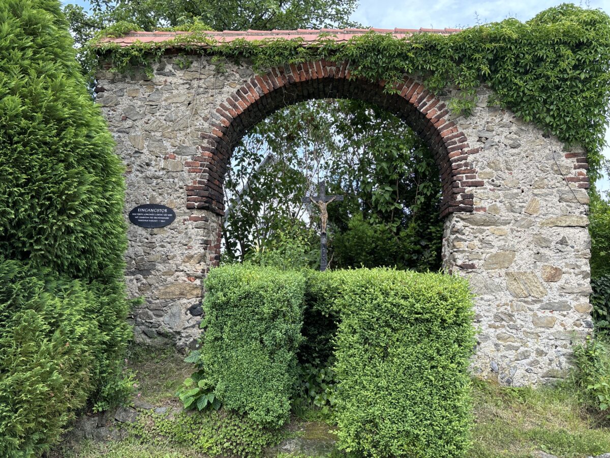 Neustadt rettet historisches Rabusky-Kreuz