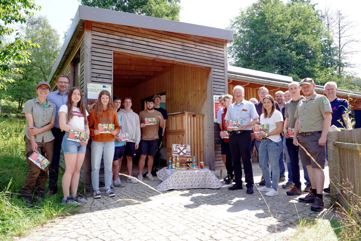 Neue Picknickplätze bereichern die Steinwald-Allianz