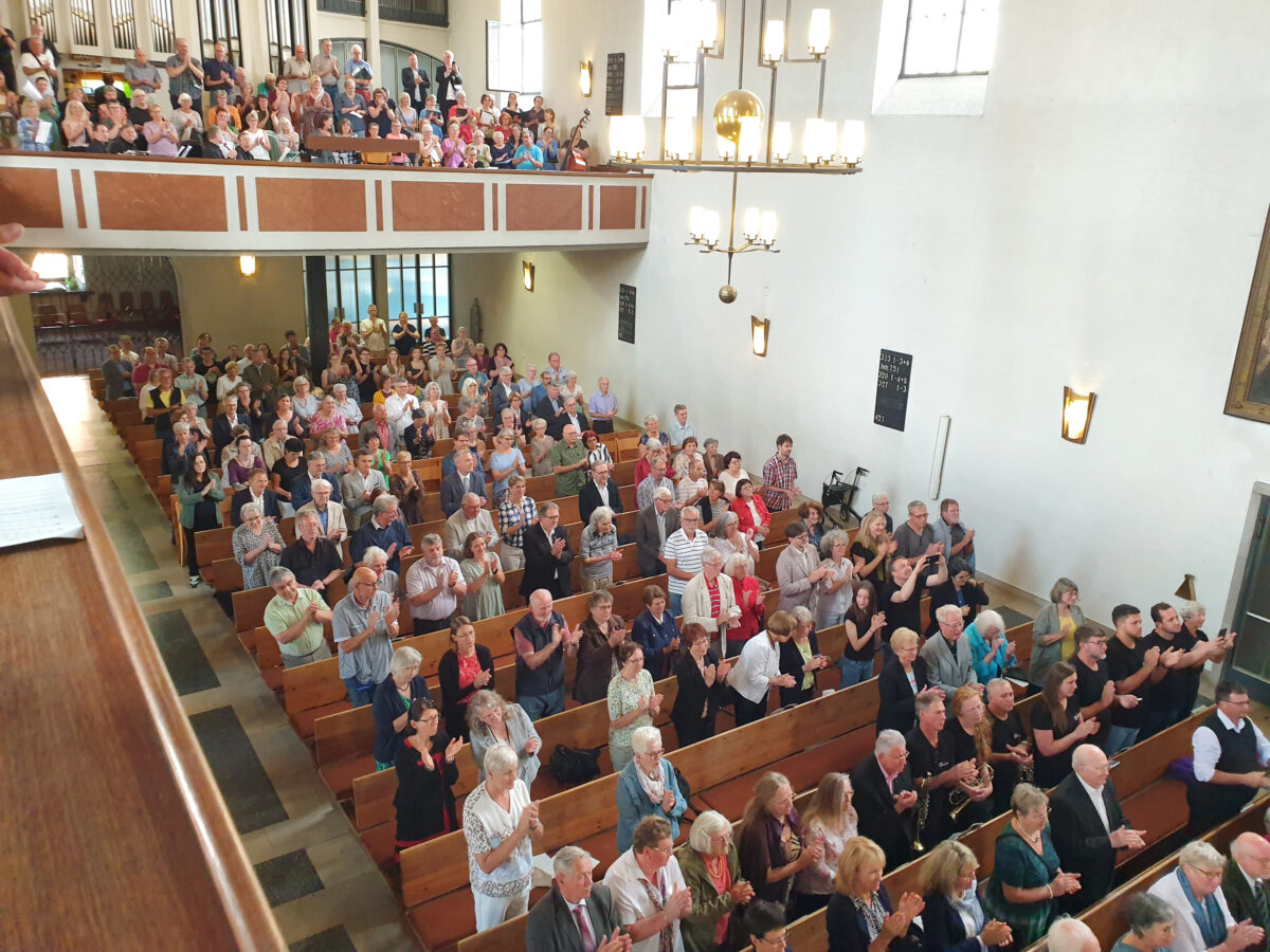 Festliche Dekanatsfusion in Sulzbach gefeiert