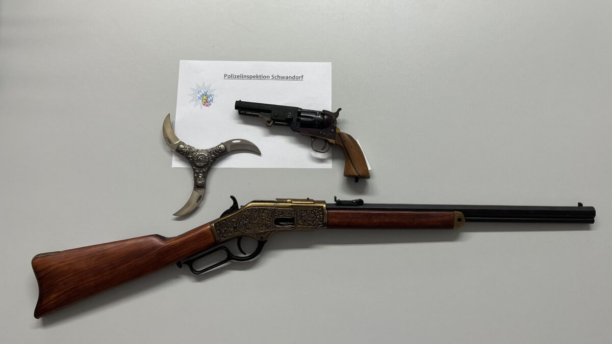 Betrug und Verkehrsunfälle in Schwandorf gemeldet