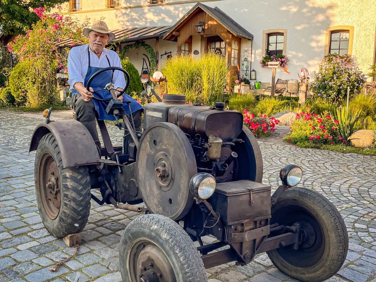 Das Dieselross: Familienerbe und Zeitzeuge in Kötzersdorf