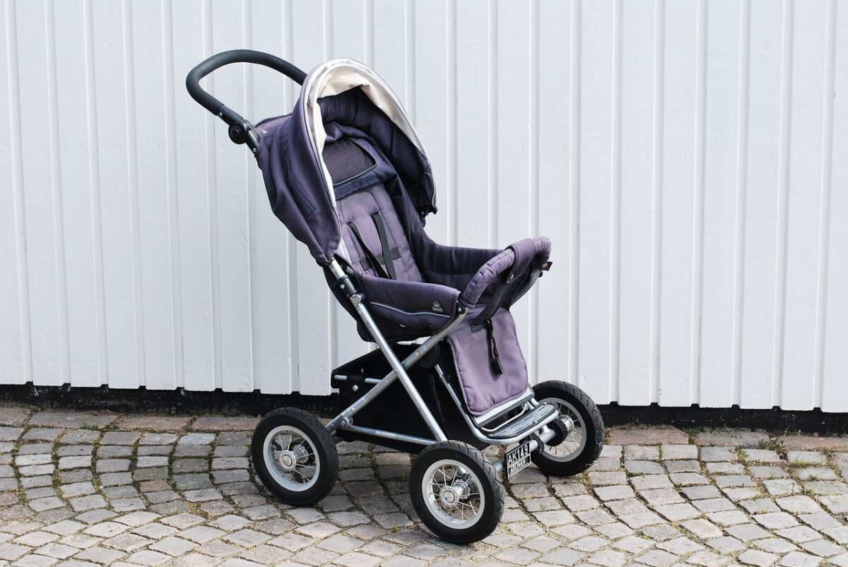 Diebesgut im Kinderwagen versteckt