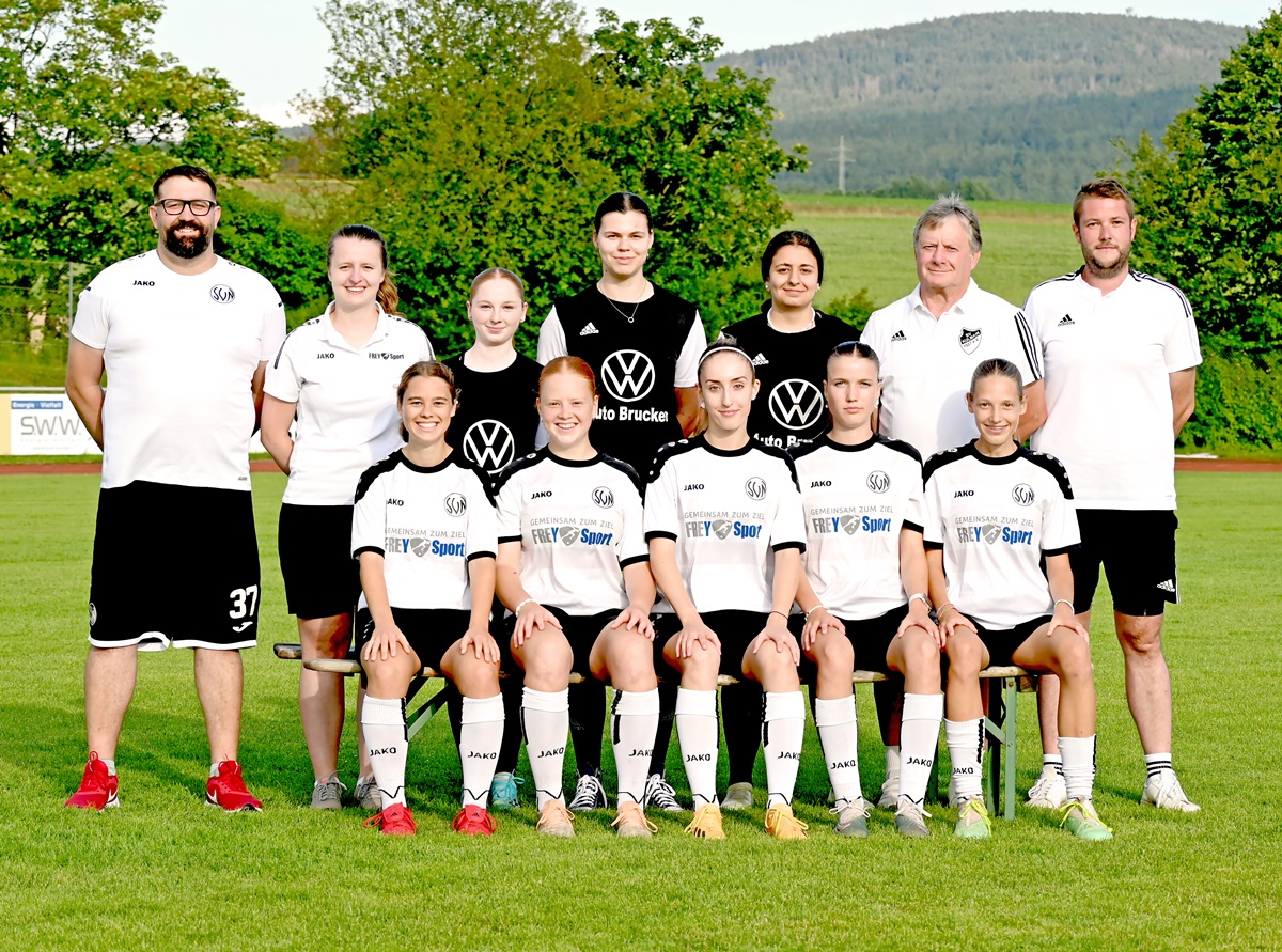 Landesliga: Leistungsbezogener Frauenfußball beim SV Neusorg – direkt vor der Haustür