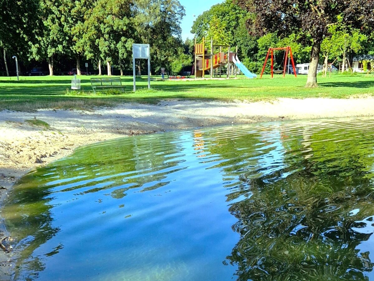 Blaualgenverdacht in Saltendorf stoppt Badebetrieb