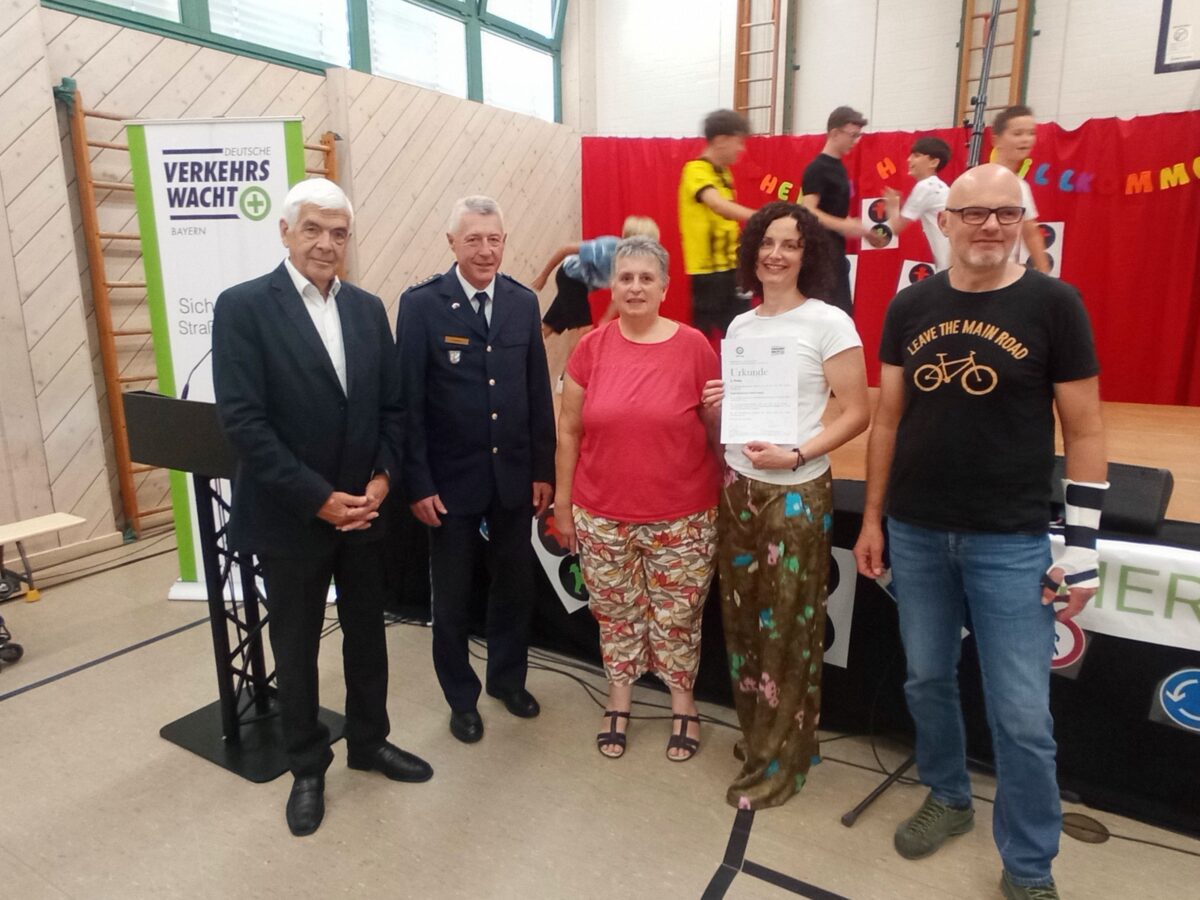 Amberger Schule gewinnt für Verkehrserziehung