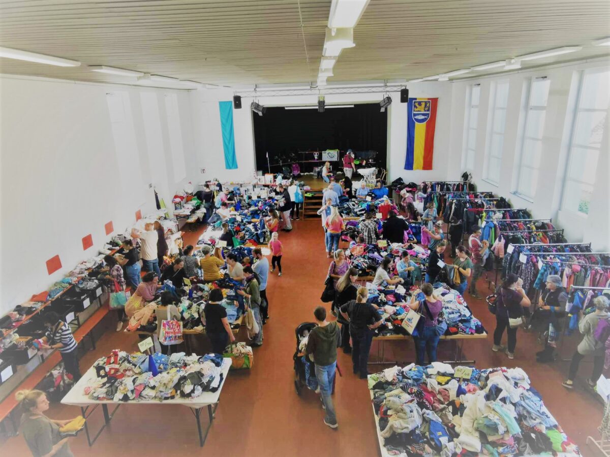 Erfolgreicher Kinderbasar in Eslarn begeistert Familien