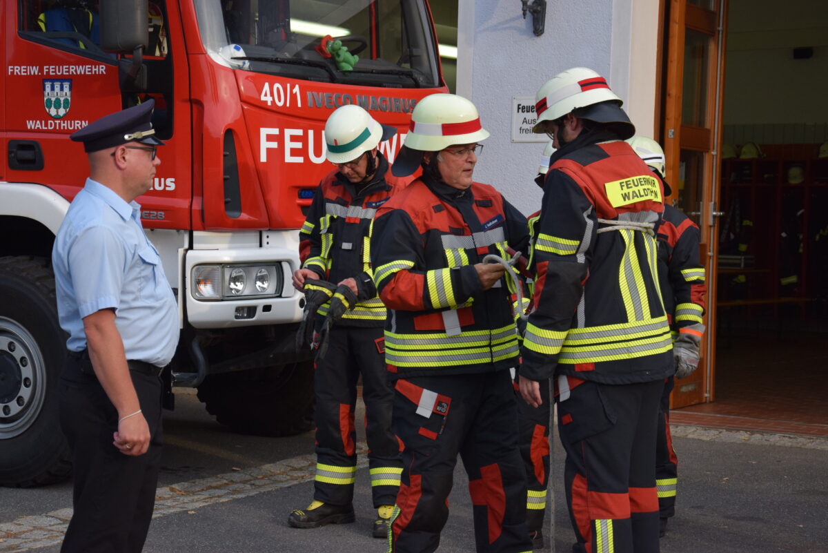 Feuerwehr Ü40 zeigt Stärke in Waldthurn
