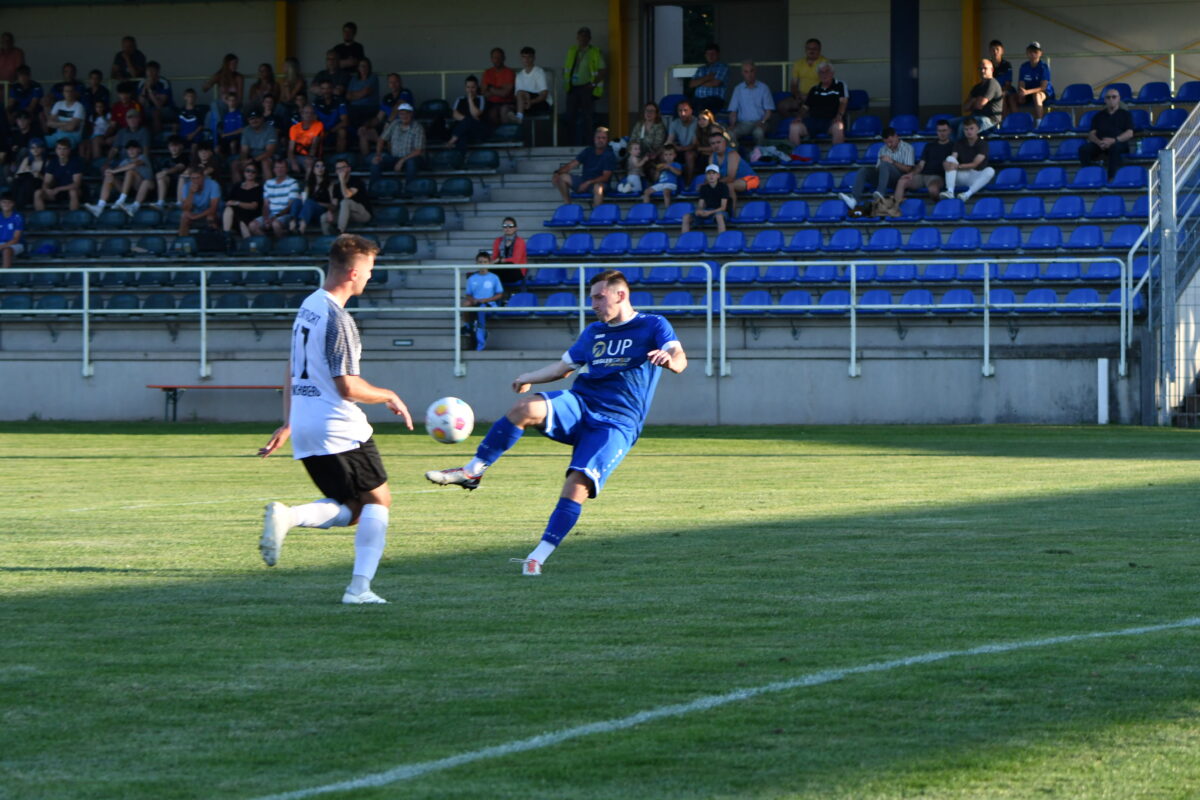 „Launische Diven“ zu Gast bei der SpVgg SV Weiden