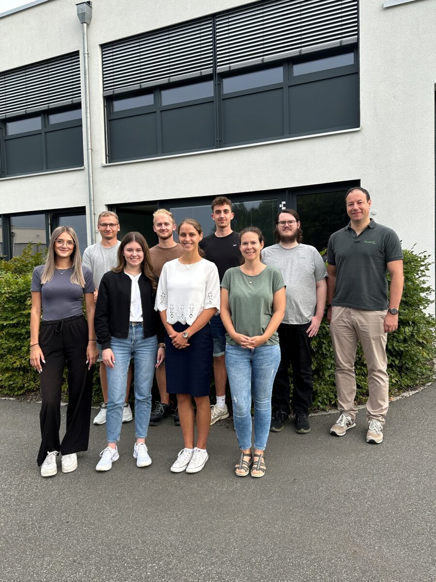 Microsyst: Neuer Ausbildungsstart mit zwei Talenten