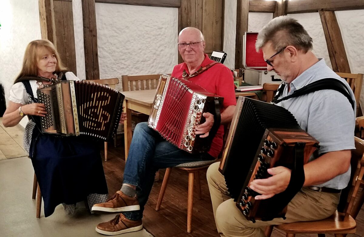 Musikantentreffen begeistert in Röthenbach