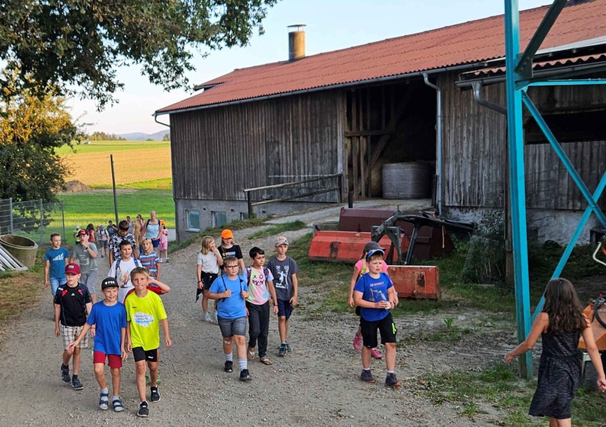 Die Gemeindebücherei serviert nach einer Wanderung spannende Gruselgeschichten
