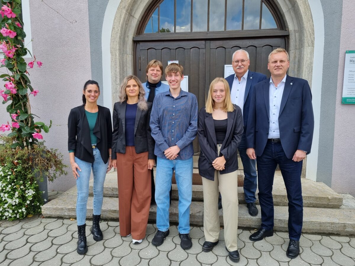 Neue Auszubildende starten in Maxhütte-Haidhof ihre Karriere