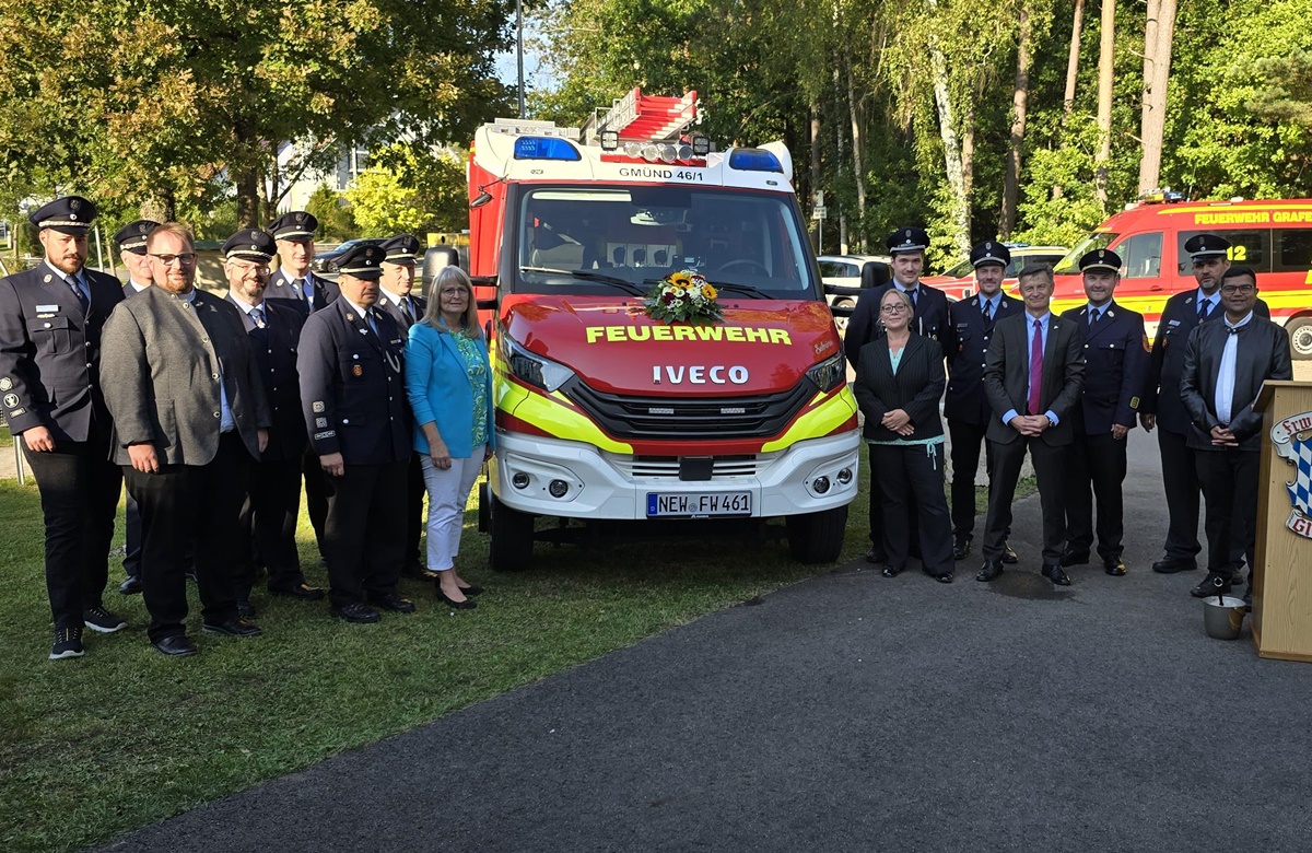 Feuerwehr Gmünd feiert die Segnung des neuen Einsatzfahrzeuges