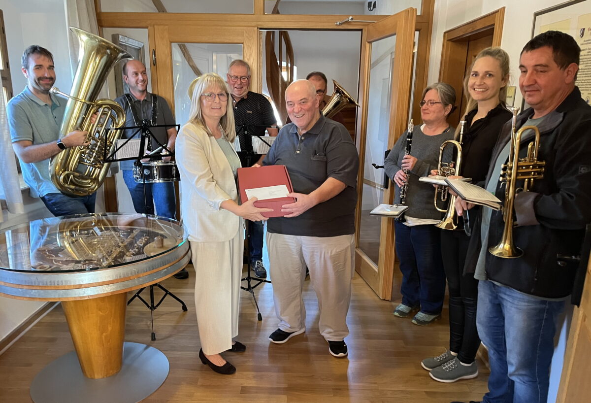 Dorfkind mit Verantwortung für die Stadt – Mark Hatl feierte 70. Geburtstag
