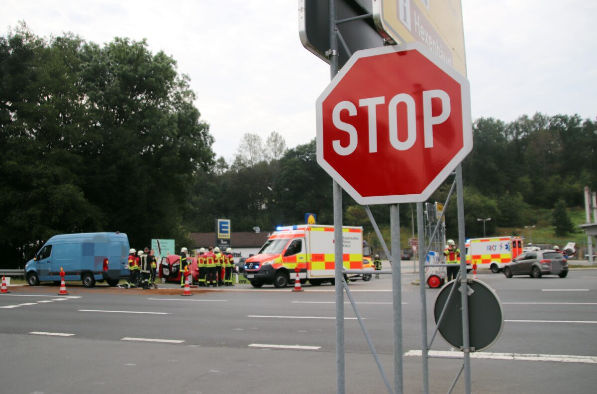 Wieder einmal ein Verkehrsunfall an der Russweiherkreuzung