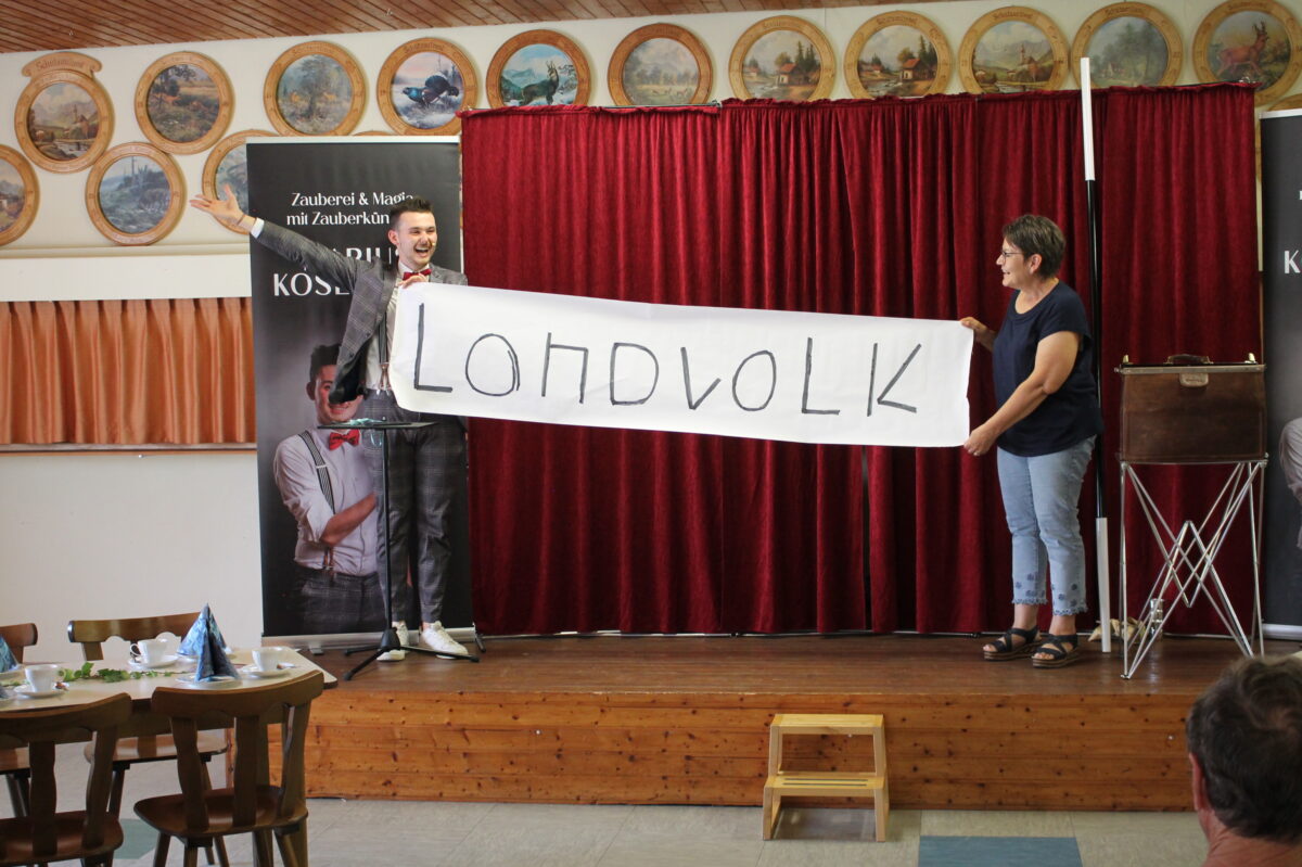 Magie und Kuchen begeistern bei Landvolkfest in Burkhardsreuth