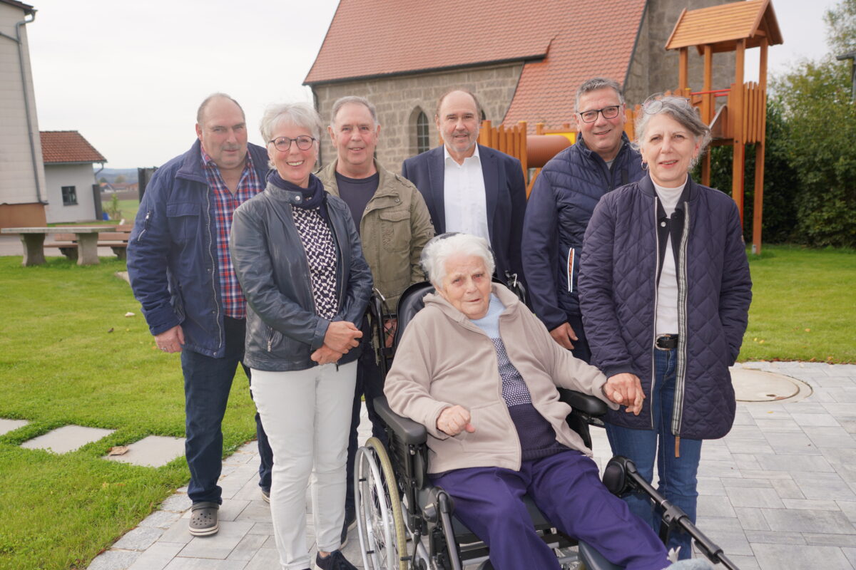 Rosa Schwab feiert ihren 90. Geburtstag im Heimatdorf