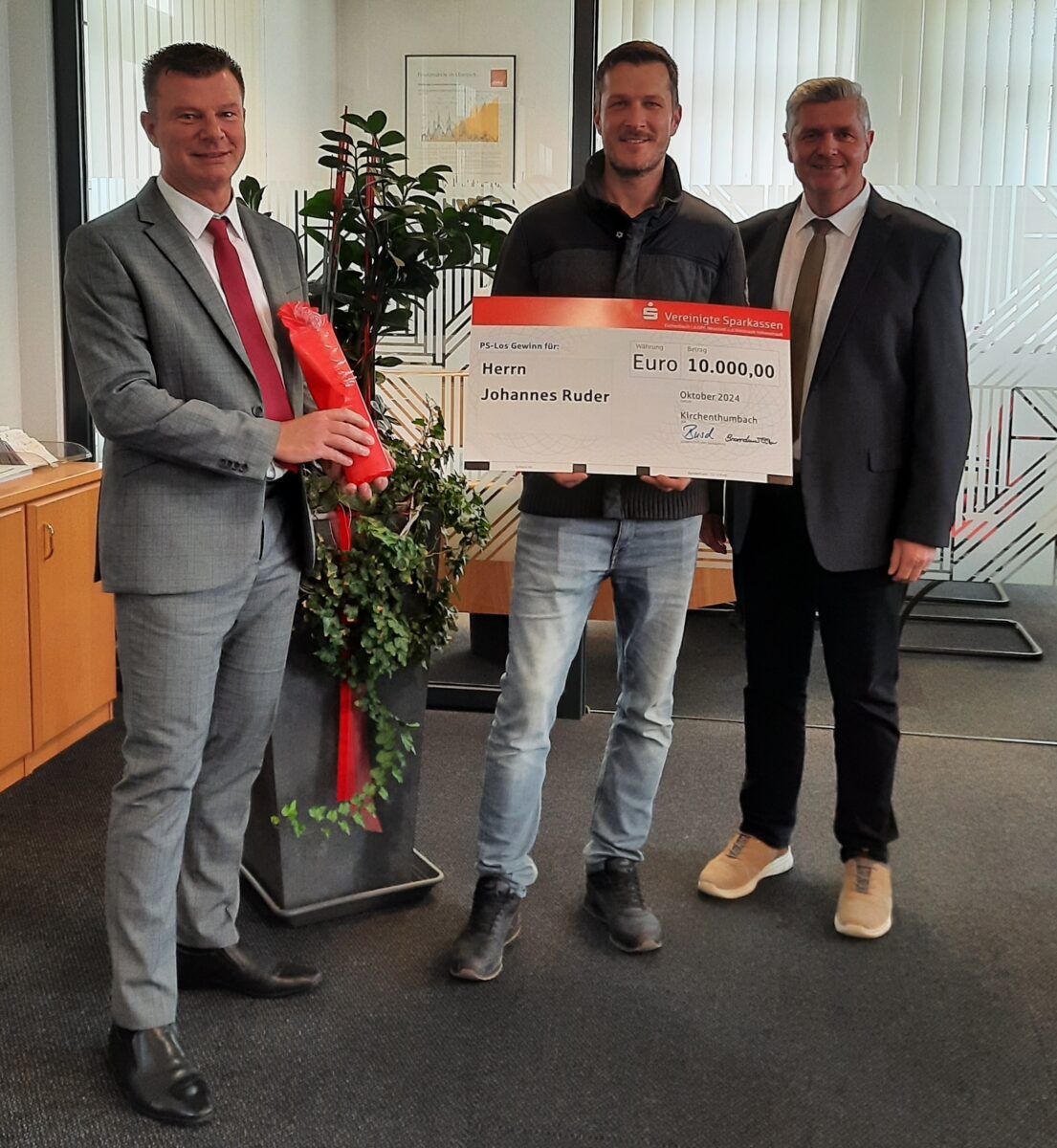 10.000-Euro-Gewinn beim PS-Sparen in Kirchenthumbach