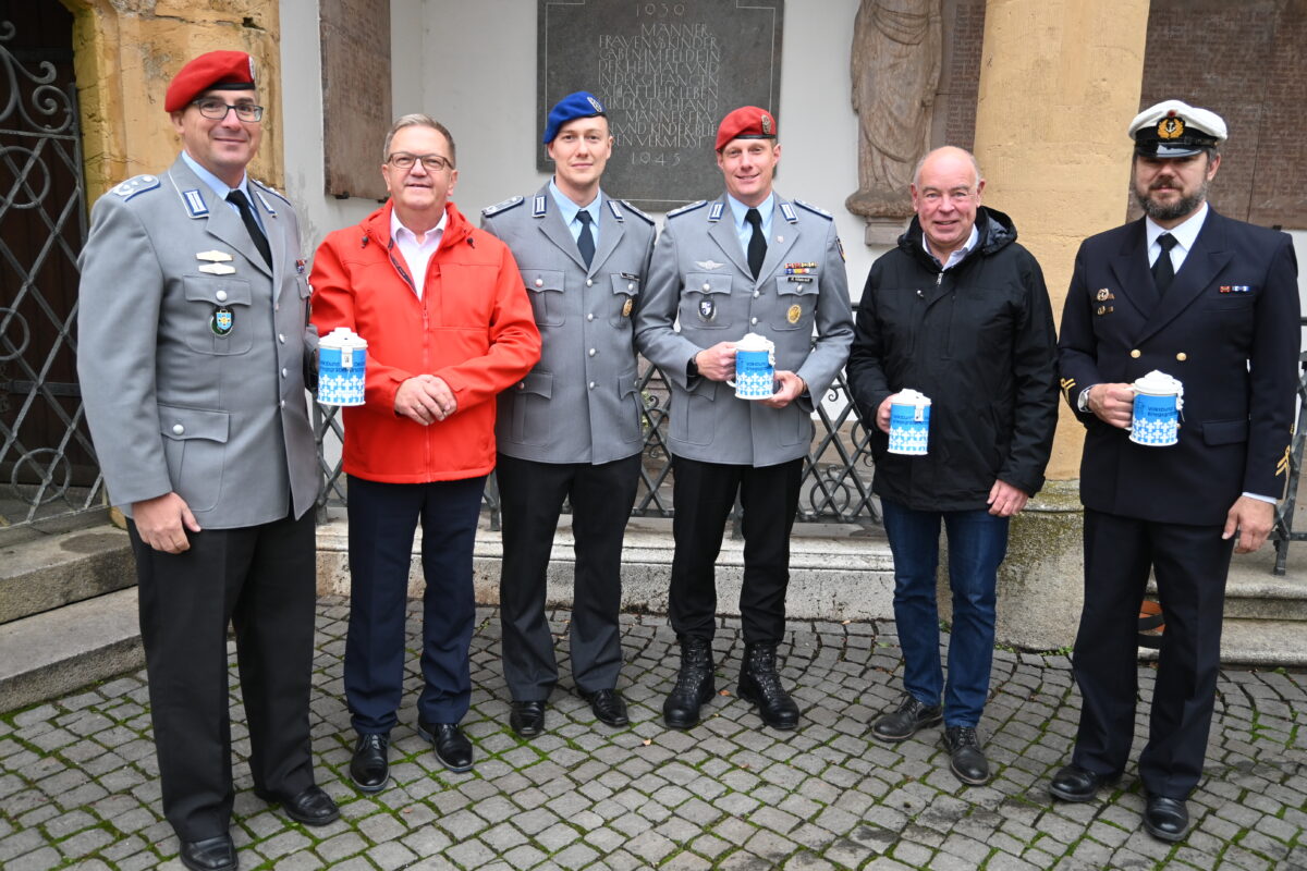 Amberg startet Kriegsgräber-Spendensammlung