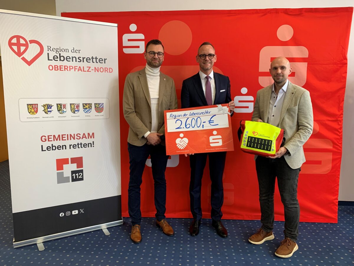 Sparkasse Amberg-Sulzbach unterstützt „Region der Lebensretter“