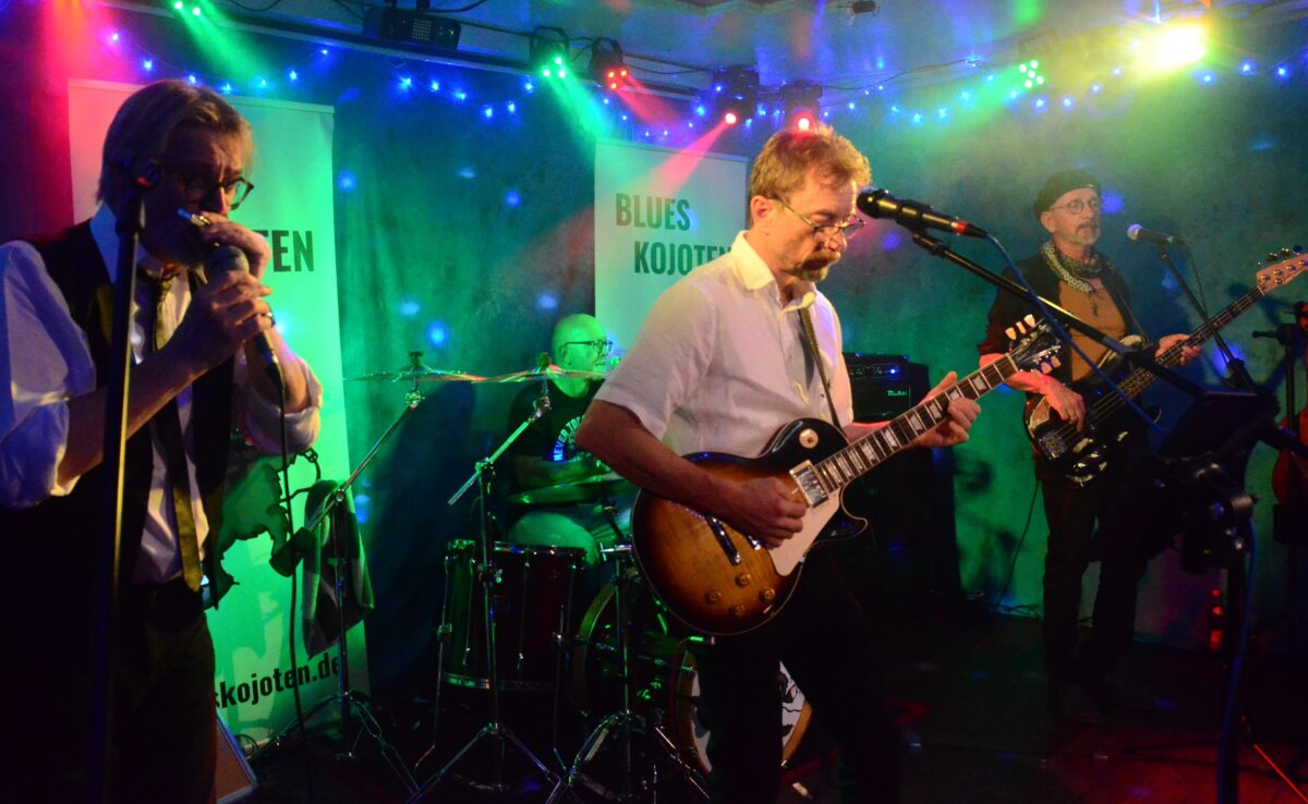 „BluesKojoten“ feiern gelungenes Konzert auf der „Live Stage“
