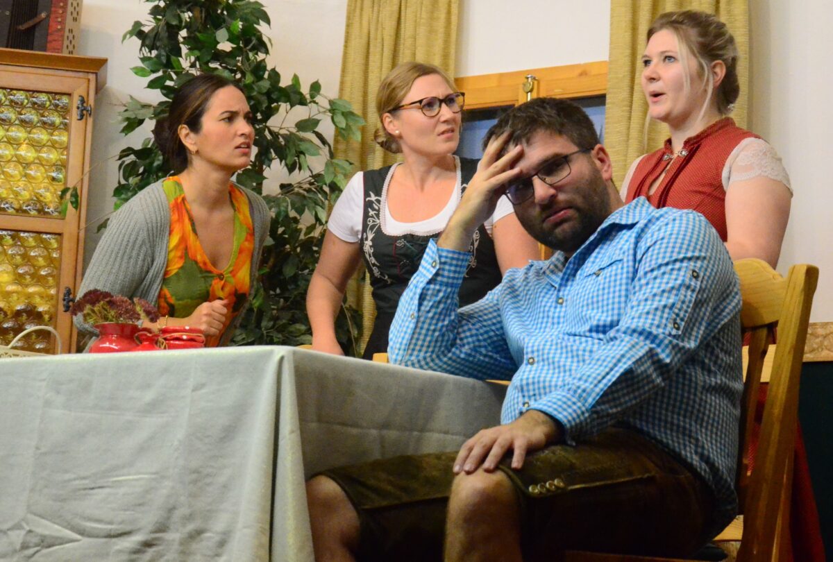 „Weidner Komödiens“ auf neuer Bühne