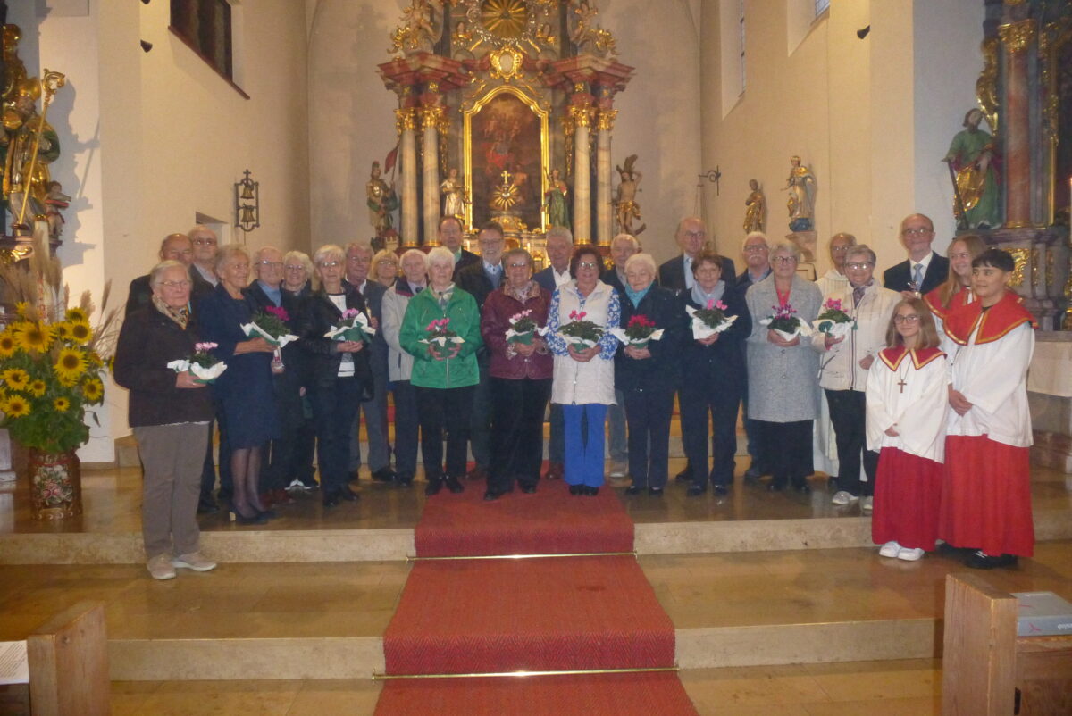 Ehejubiläen feiern jahrzehntelange Liebe in Weiherhammer