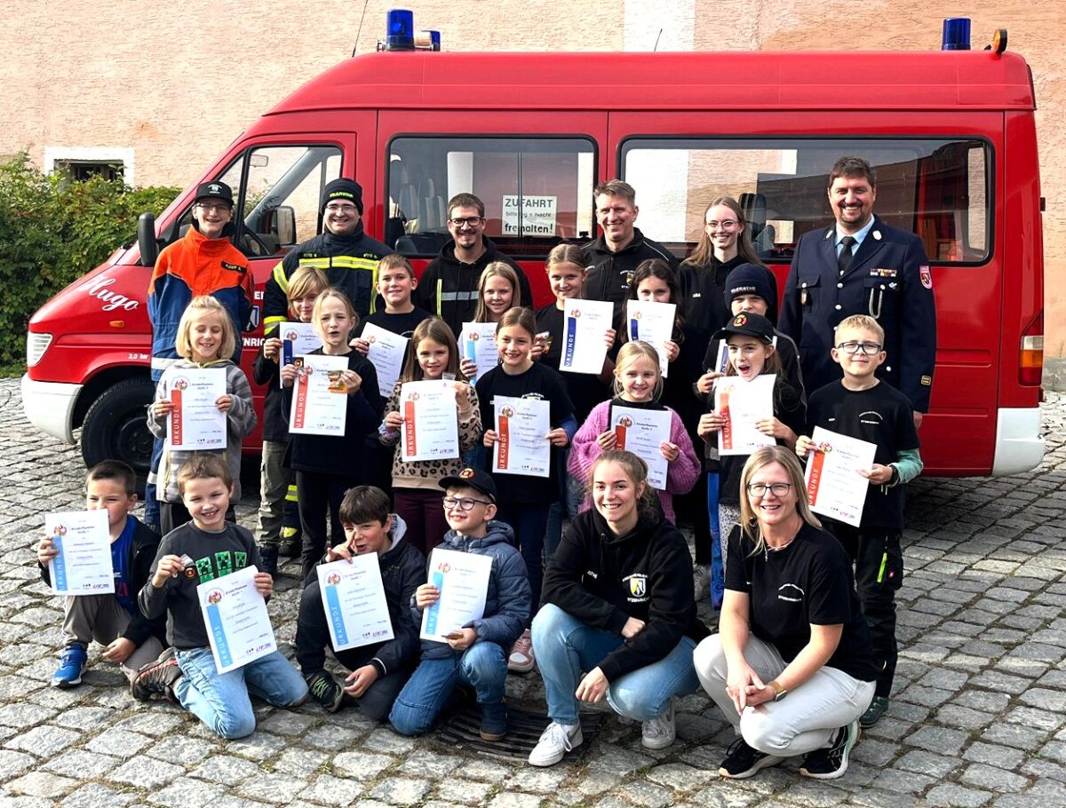 Etzenrichter Kinder brennen für die Feuerwehr