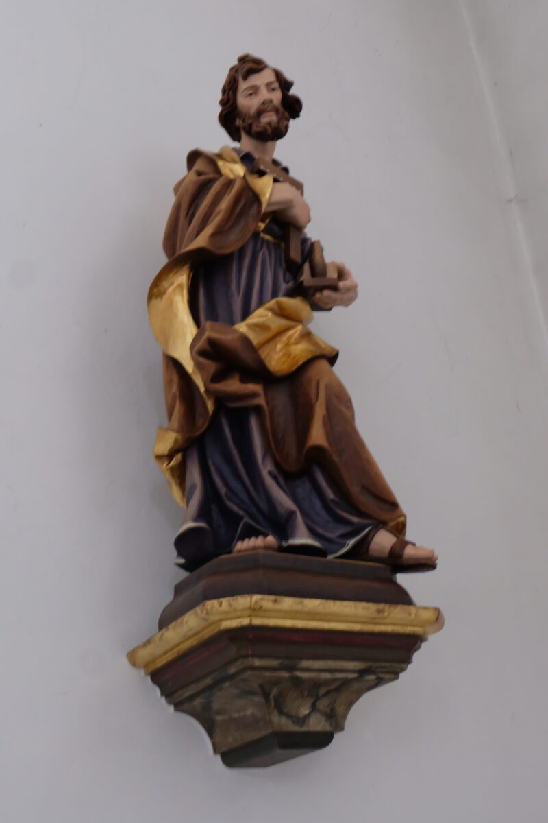 Heiligenfigur bereichert Pfarrkirche St. Johannes
