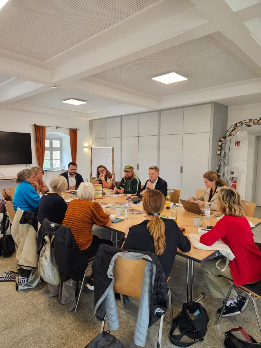Internationale Pädagogik-KI-Konferenz in Trabitz erfolgreich