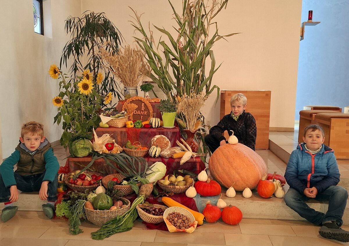 Letzau feiert traditionelles Erntedankfest