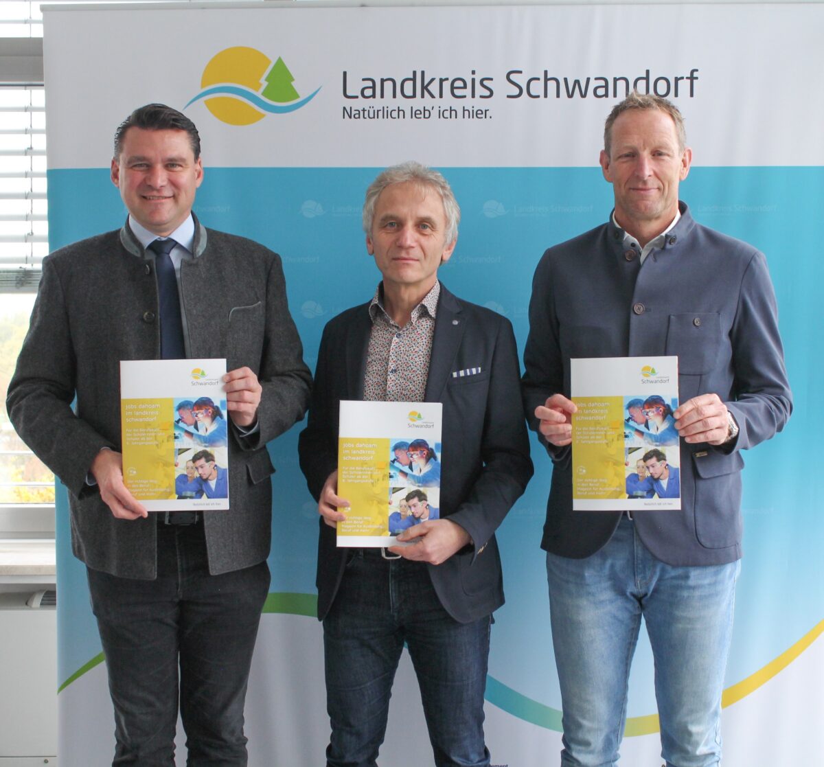 Neue Broschüre stärkt berufliche Perspektiven im Schwandorf